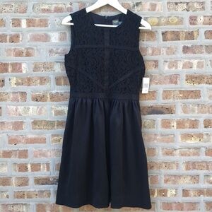 🎀2/$15 Taylor A-line Black dress
